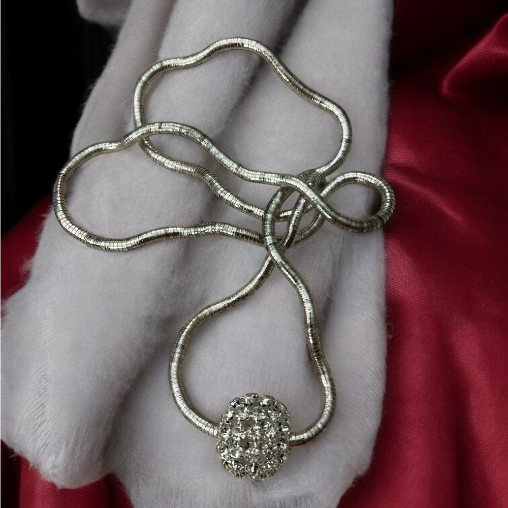 Elegant Liquid Silver adjustable Necklace with Crystal Pendant